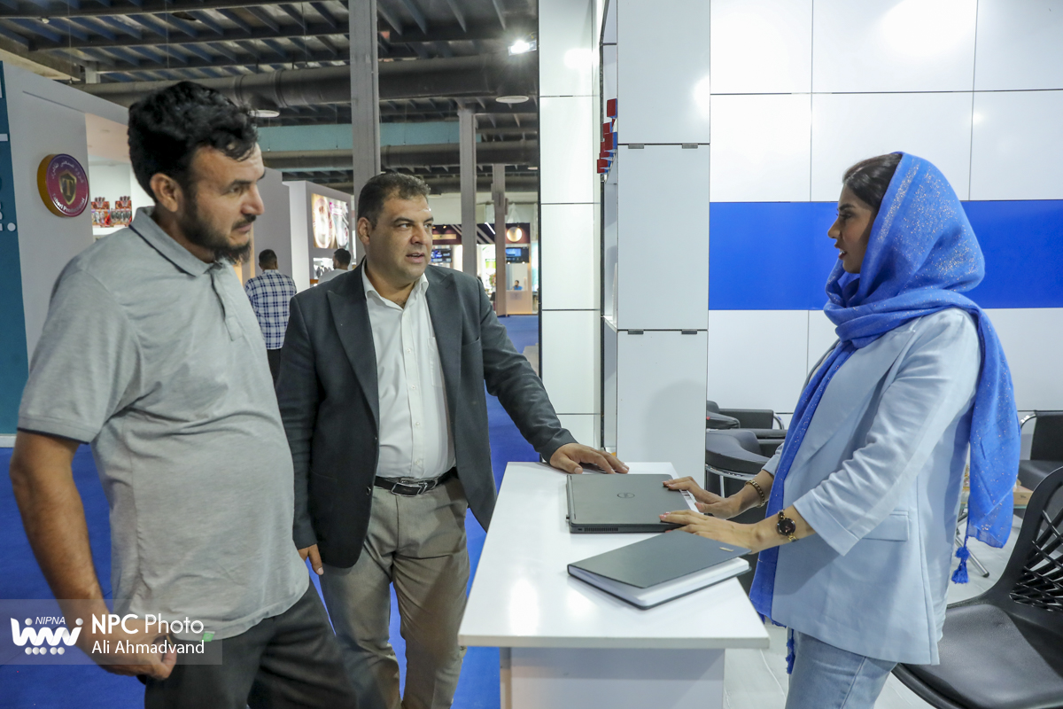 سالن 11 و 10 در اولین روز از هجدهمین نمایشگاه بین المللی ایران پلاست 10