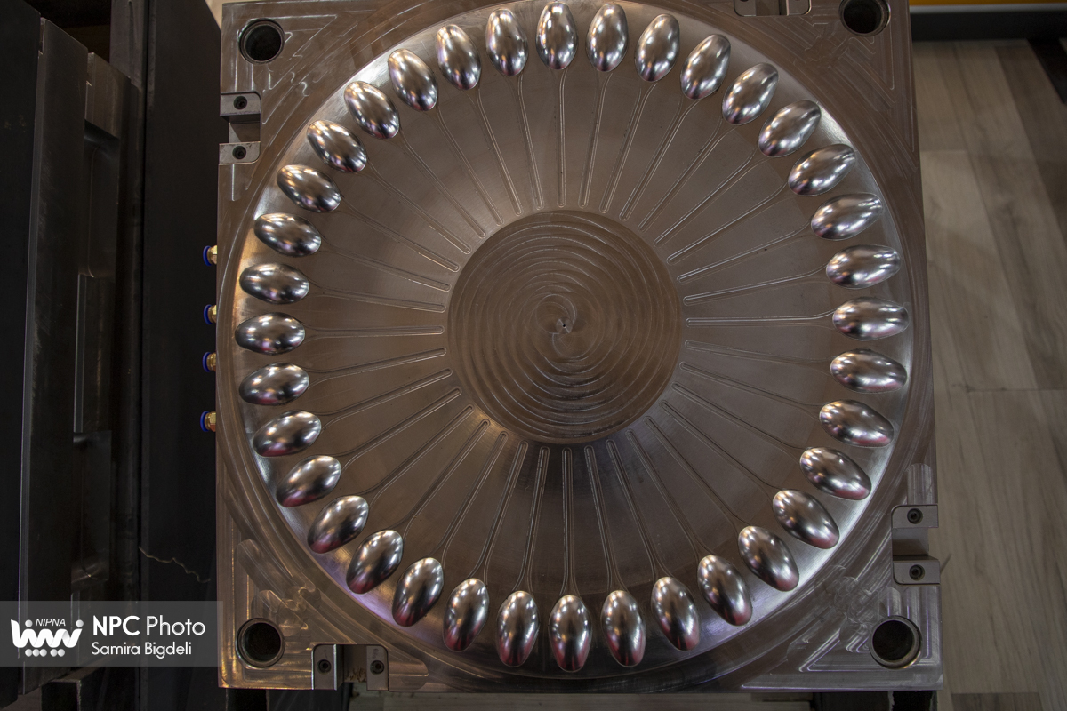 سالن 38 در اولین روز از هجدهمین نمایشگاه بین المللی ایران پلاست 13