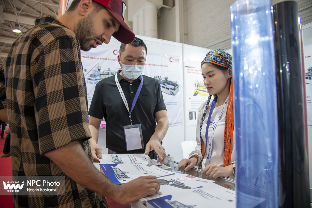 سالن 35 در اولین روز از هجدهمین نمایشگاه بین المللی ایران پلاست 20