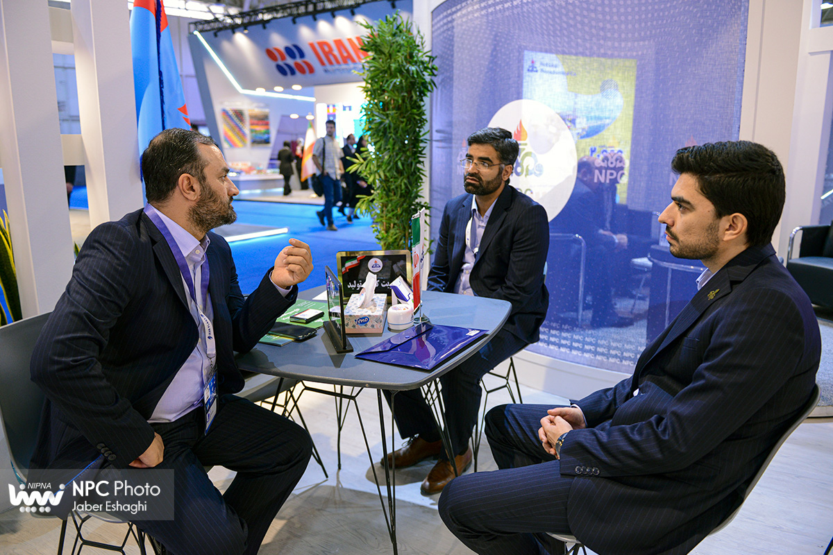 غرفه شرکت ملی صنایع پتروشیمی در اولین روز از هجدهمین نمایشگاه بین‌المللی ایران‌پلاست 51