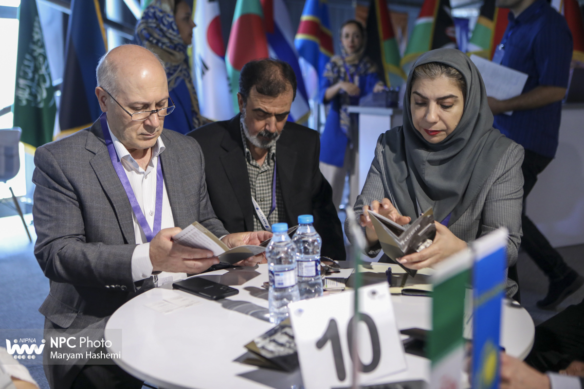 جلسات B2B در حاشیه دومین روز از هجدهمین نمایشگاه بین‌المللی ایران‌پلاست 8