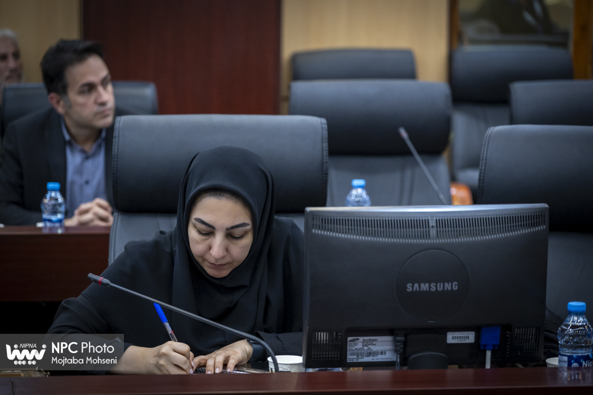 نشست خبری مدیرعامل شرکت ملی صنایع پتروشیمی در هجدهمین نمایشگاه ایران‌پلاست 4