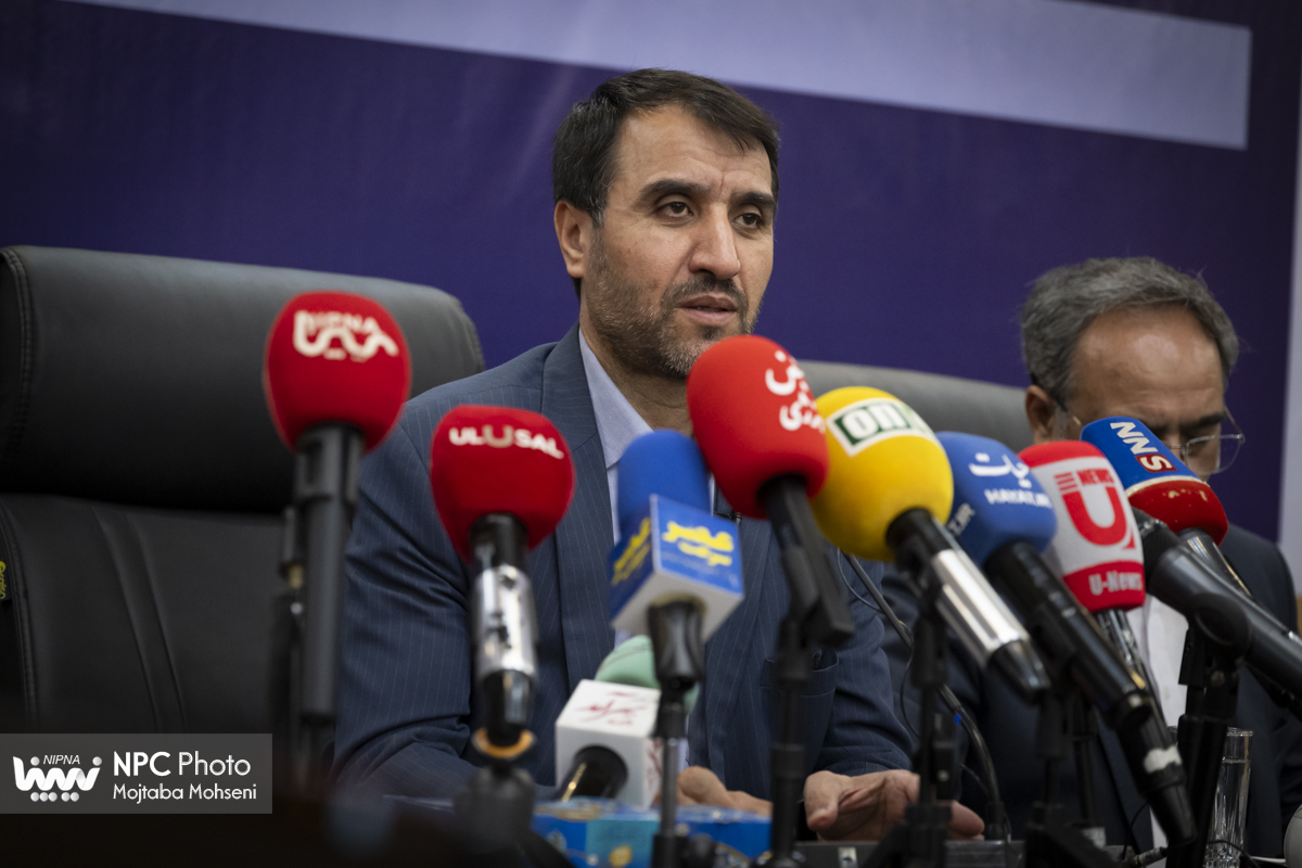 نشست خبری مدیرعامل شرکت ملی صنایع پتروشیمی در هجدهمین نمایشگاه ایران‌پلاست 9