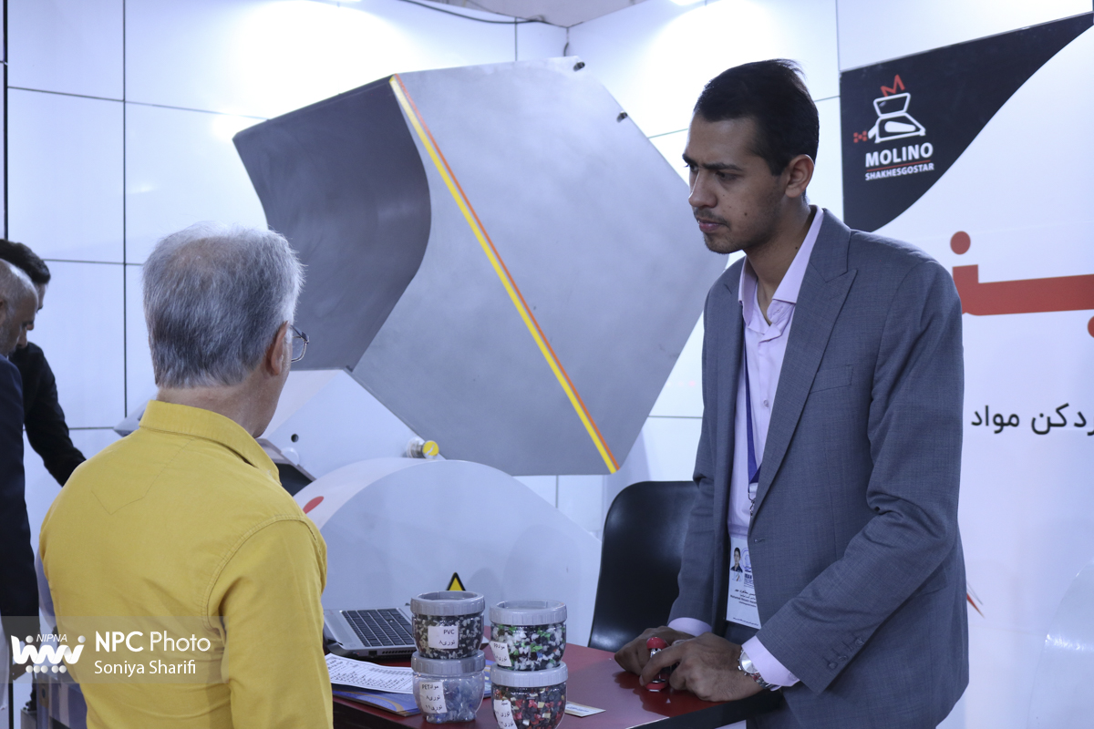 سالن 38 در دومین روز از هجدهمین نمایشگاه بین المللی ایران پلاست 15