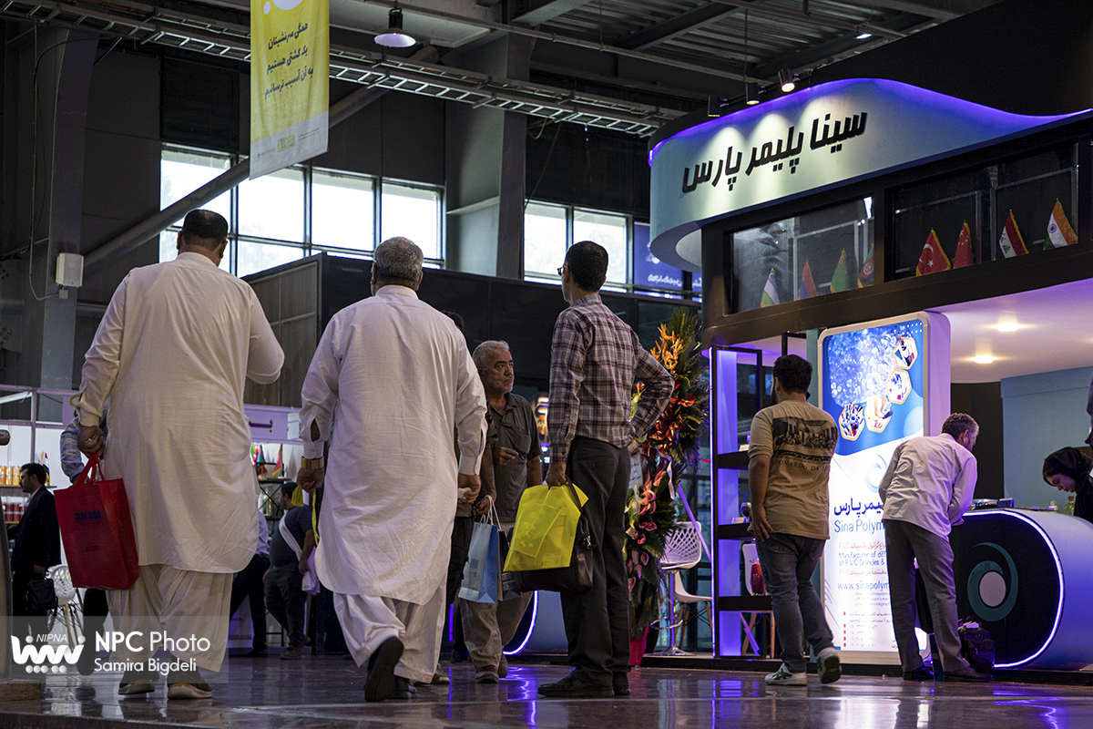 سالن 5 در سومین روز از هجدهمین نمایشگاه بین المللی ایران پلاست 25