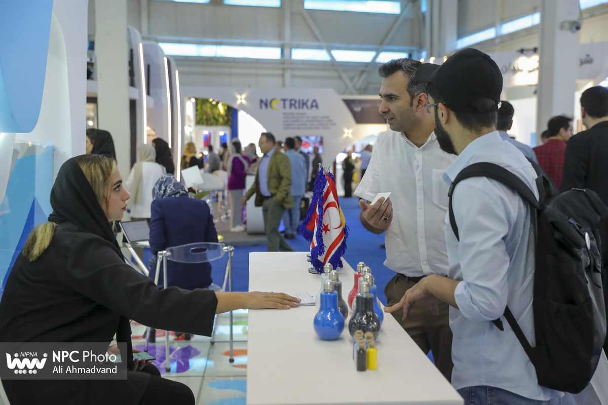 سالن 6 در سومین روز از هجدهمین نمایشگاه بین المللی ایران پلاست 15