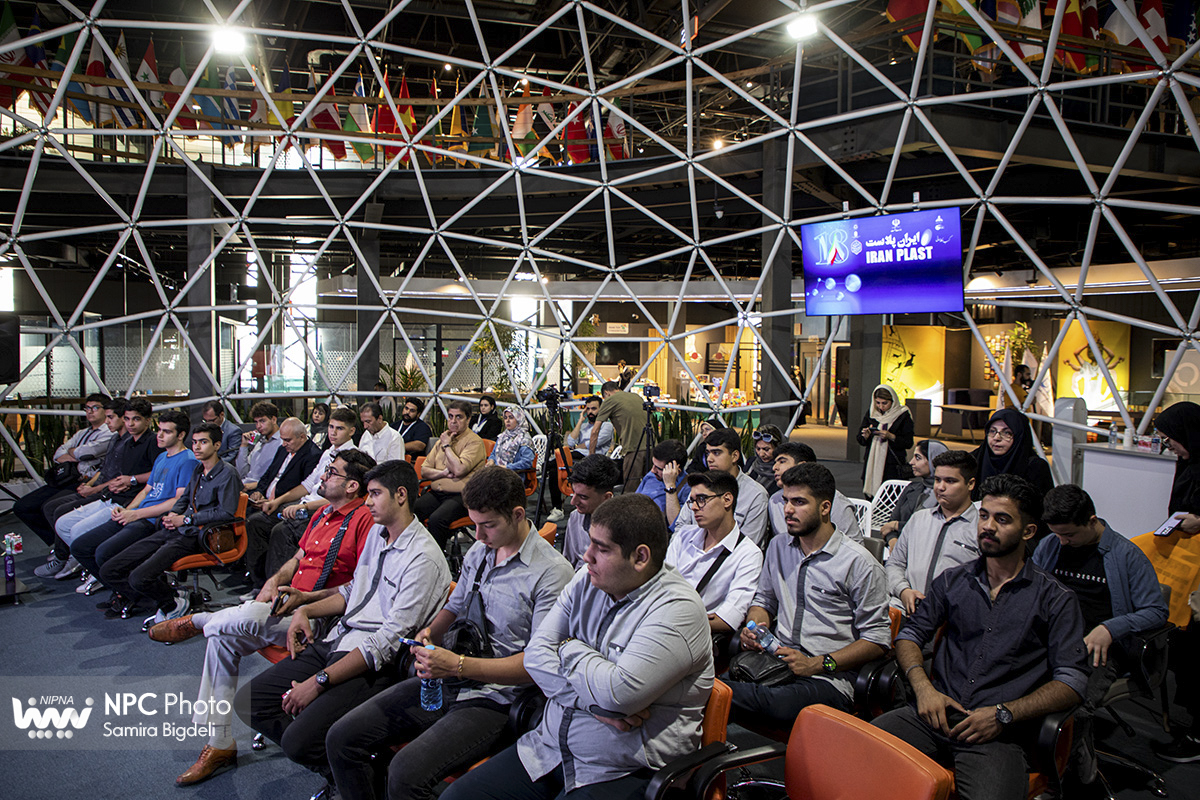 برگزاری کارگاه آموزشی بررسی تحولات آتی صنعت پتروشیمی و فرصت های سرمایه گذاری در بازار سرمایه  12