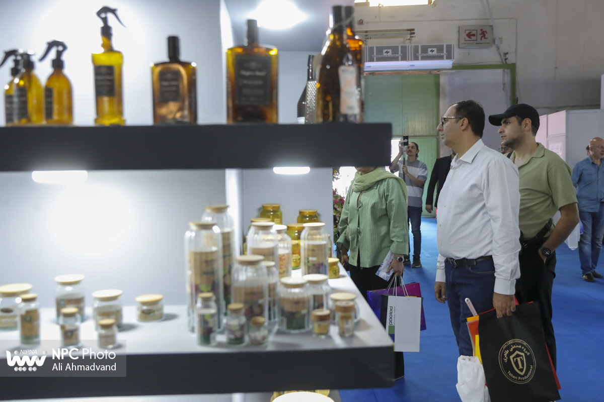 سالن 10-11 در سومین روز از هجدهمین نمایشگاه بین المللی ایران پلاست 22