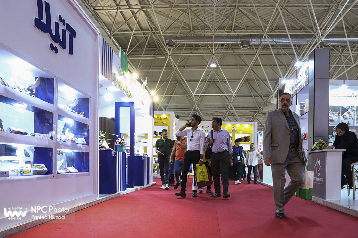 سالن 40 در سومین روز از هجدهمین نمایشگاه بین المللی ایران پلاست 19
