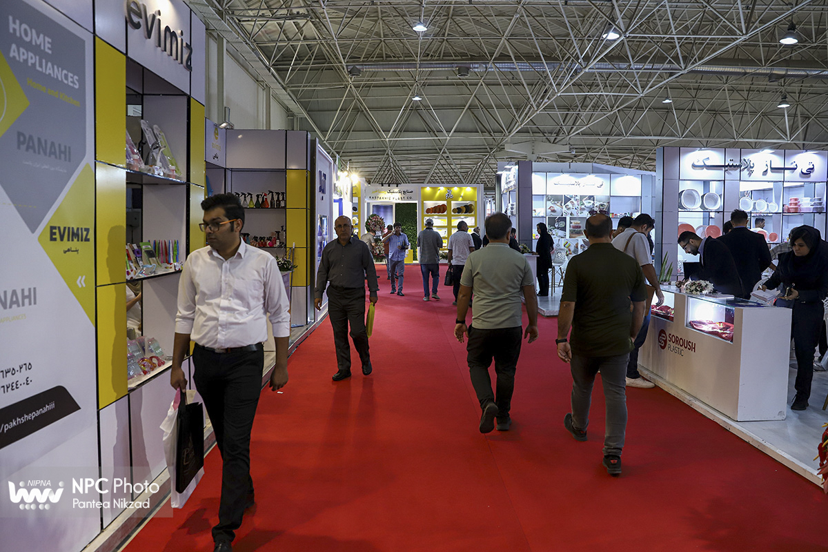 سالن 40 در سومین روز از هجدهمین نمایشگاه بین المللی ایران پلاست 20