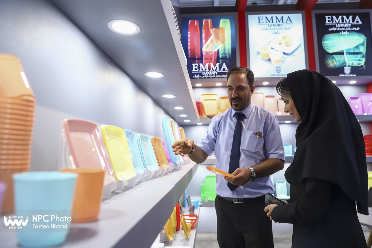 سالن 44 در سومین روز از هجدهمین نمایشگاه بین المللی ایران پلاست 37