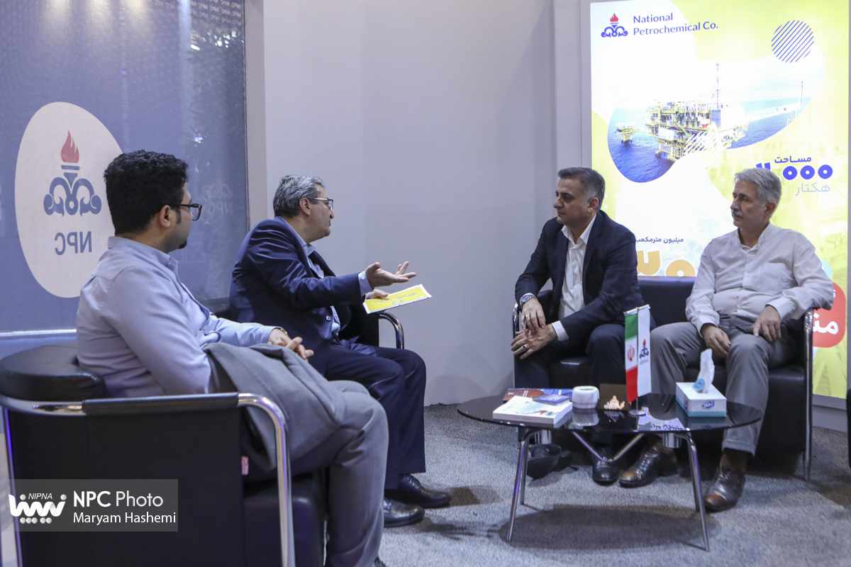 غرفه شرکت ملی صنایع پتروشیمی در سومین روز از هجدهمین نمایشگاه بین‌المللی ایران‌پلاست 48