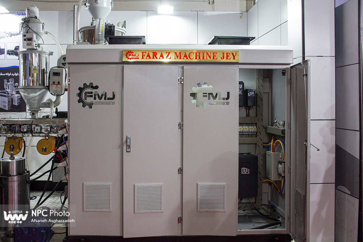 سالن 38B در سومین روز از هجدهمین نمایشگاه بین المللی ایران پلاست 49