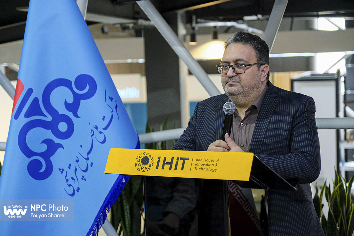 رویداد ملی هوش مصنوعی در صنعت پتروشیمی 42