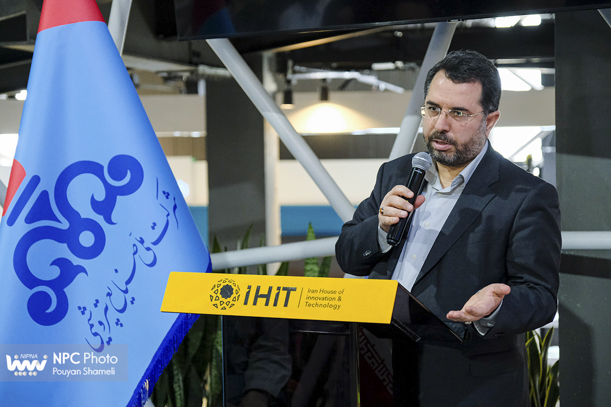 رویداد ملی هوش مصنوعی در صنعت پتروشیمی 44