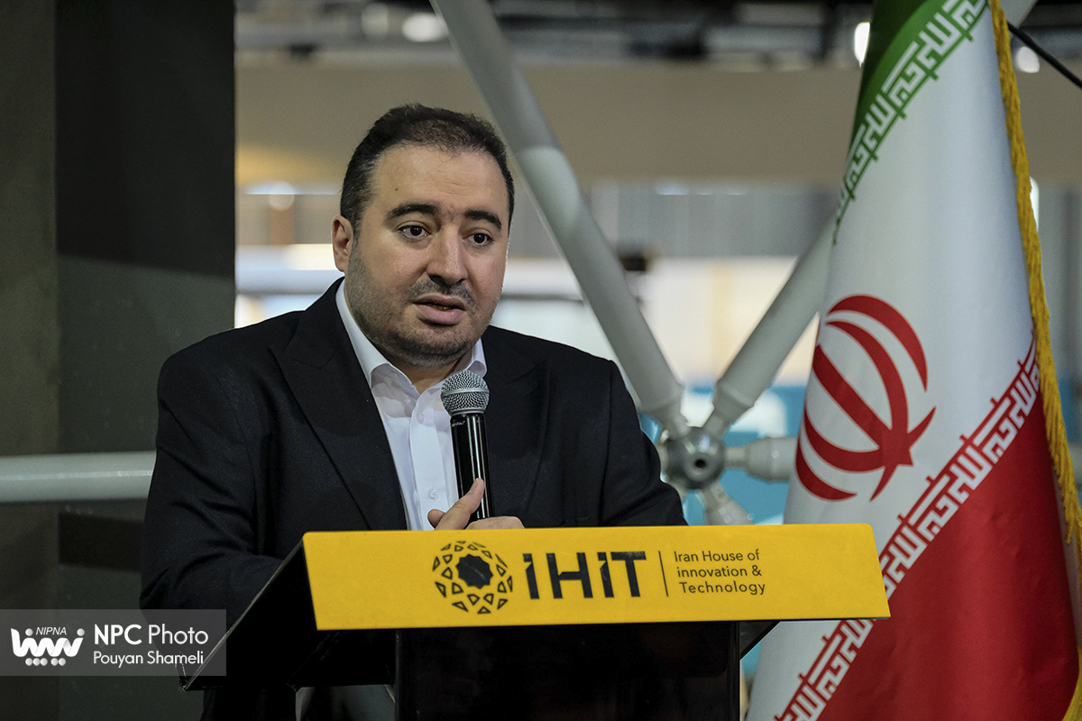 رویداد ملی هوش مصنوعی در صنعت پتروشیمی 51