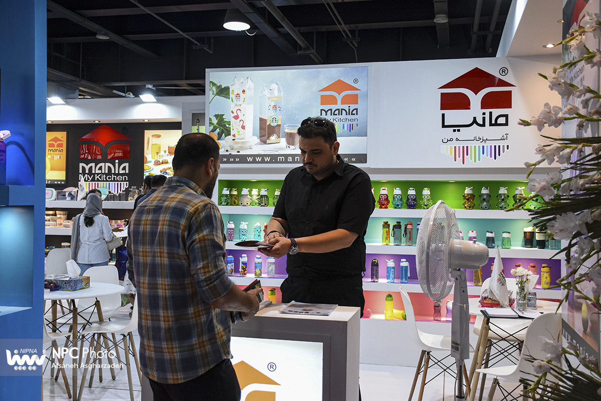 سالن میلاد (31) در آخرین روز از هجدهمین نمایشگاه بین المللی ایران پلاست 28