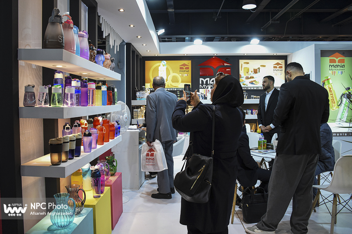 سالن میلاد (31) در آخرین روز از هجدهمین نمایشگاه بین المللی ایران پلاست 29