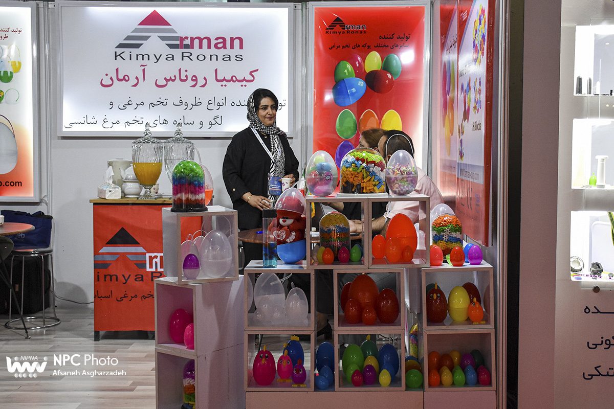 سالن میلاد (31) در آخرین روز از هجدهمین نمایشگاه بین المللی ایران پلاست 32