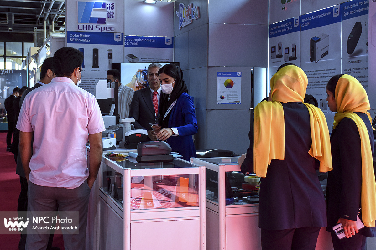 سالن میلاد (31) در آخرین روز از هجدهمین نمایشگاه بین المللی ایران پلاست 36