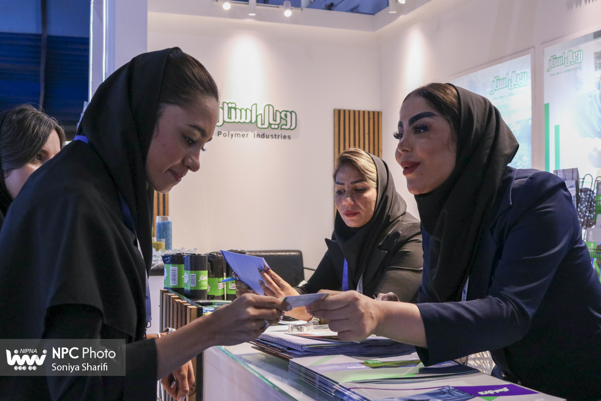 سالن 10 و 11 در آخرین روز از هجدهمین نمایشگاه بین المللی ایران پلاست 21