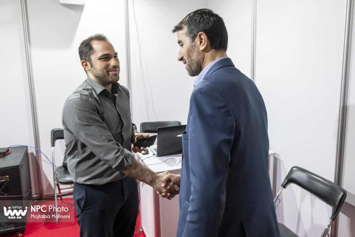 بازدید مدیرعامل شرکت ملی صنایع پتروشیمی از ستاد اجرایی در هجدهمین نمایشگاه ایران‌پلاست  2