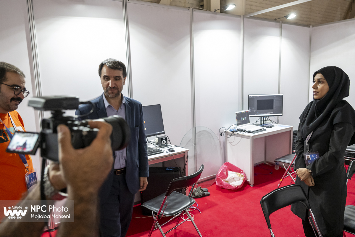 بازدید مدیرعامل شرکت ملی صنایع پتروشیمی از ستاد اجرایی در هجدهمین نمایشگاه ایران‌پلاست  7