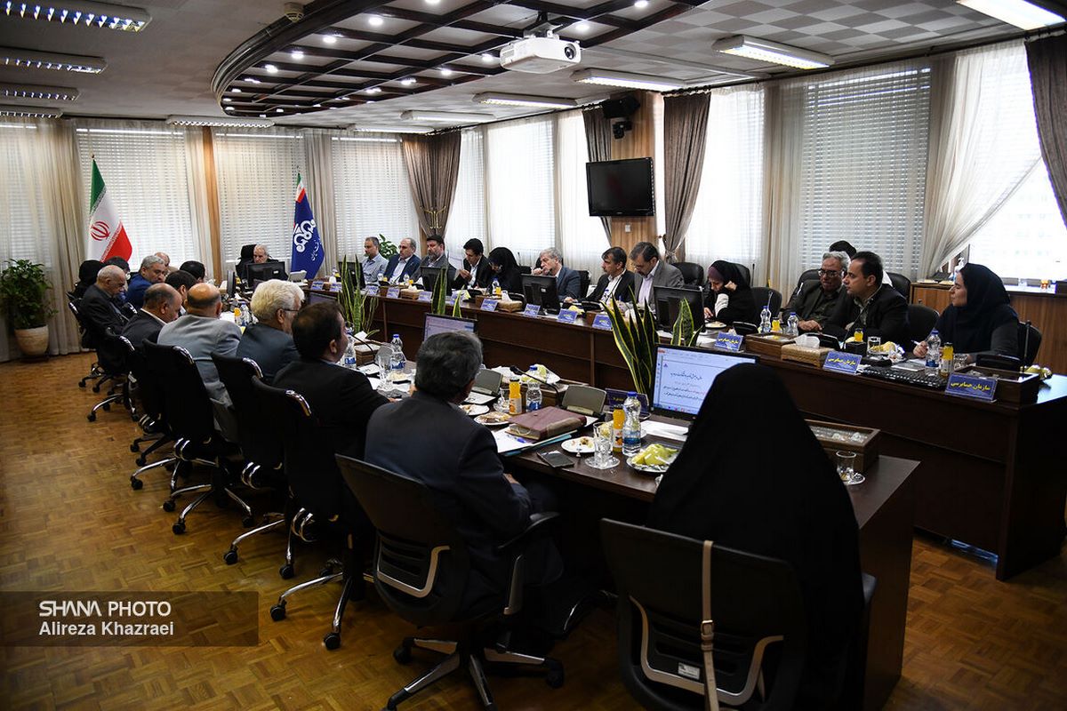 نشست مجمع عمومی شرکت ملی صنایع پتروشیمی 3