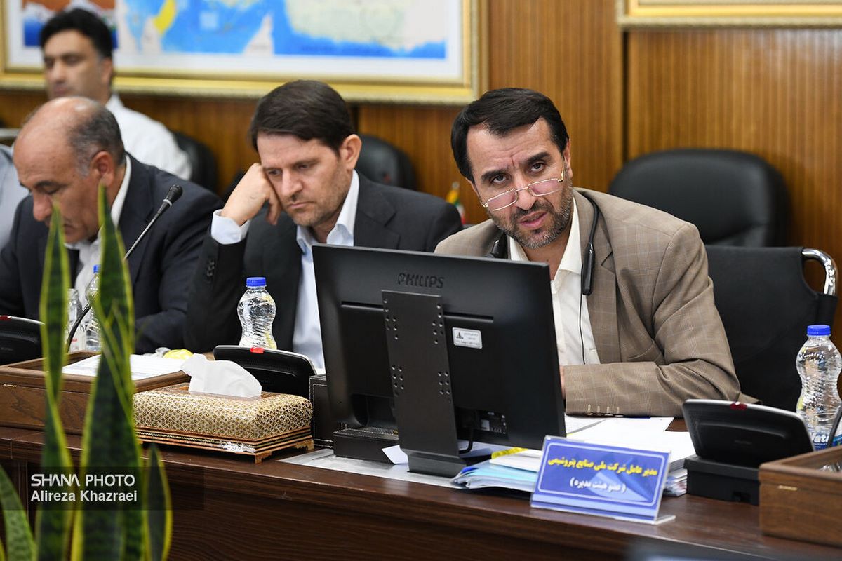 نشست مجمع عمومی شرکت ملی صنایع پتروشیمی 8