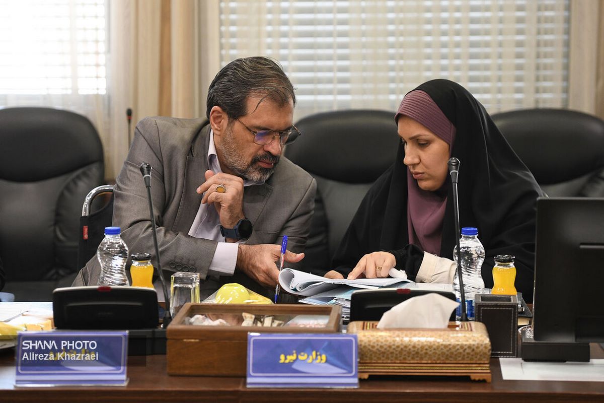 نشست مجمع عمومی شرکت ملی صنایع پتروشیمی 14