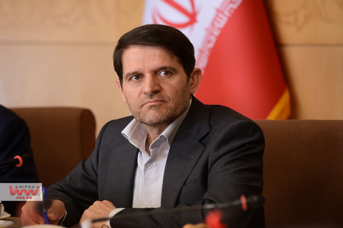 نشست هم اندیشی سرپرست شرکت ملی صنایع پتروشیمی با مدیران عامل هلدینگ ها و فعالان صنعت پتروشیمی 14