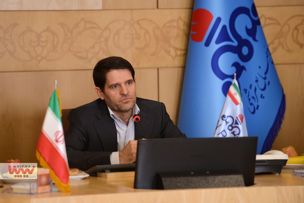 نشست هم اندیشی سرپرست شرکت ملی صنایع پتروشیمی با مدیران عامل هلدینگ ها و فعالان صنعت پتروشیمی 23