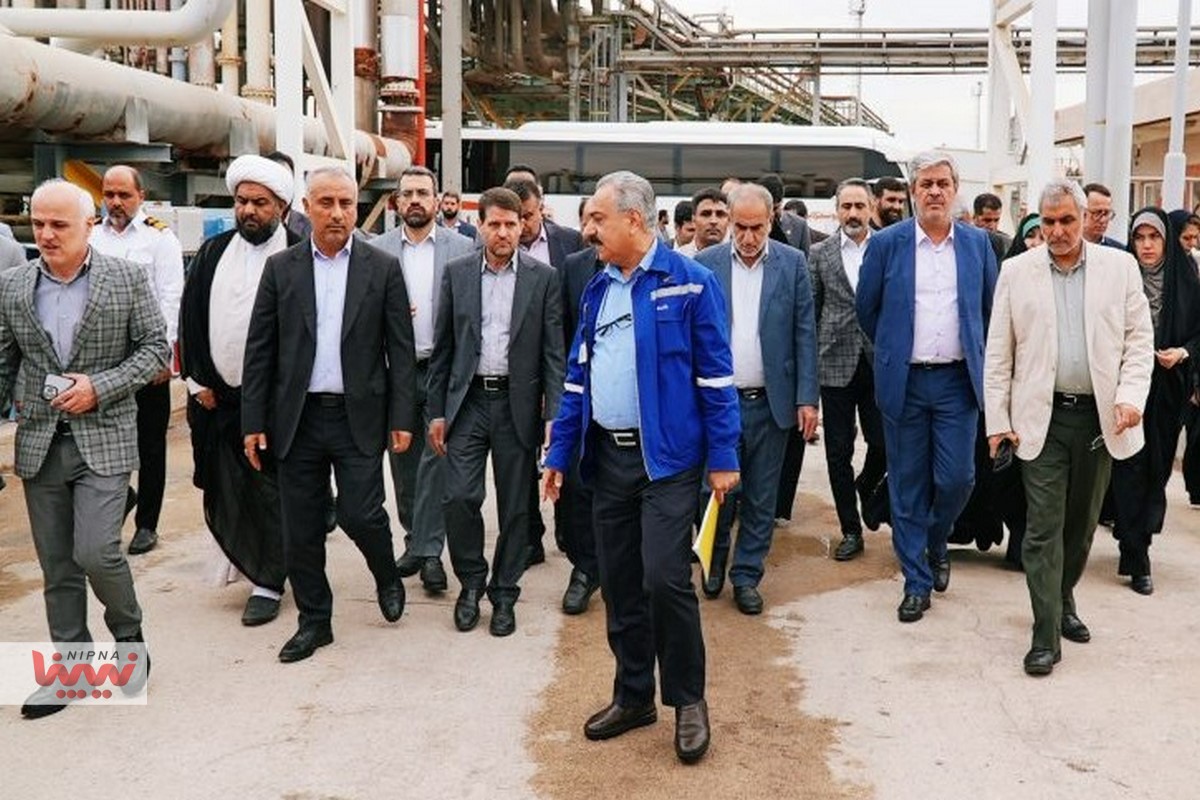 بازدید سرپرست شرکت ملی صنایع پتروشیمی از طرح های توسعه ای پتروشیمی بندرامام 1