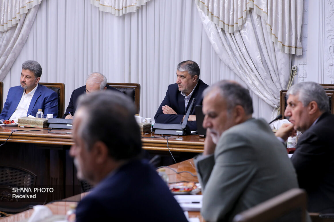 نشست بررسی آخرین وضعیت پروژه‌های مشترک سرمایه‌گذاری با کشورهای خارجی در نهاد ریاست جمهوری 7
