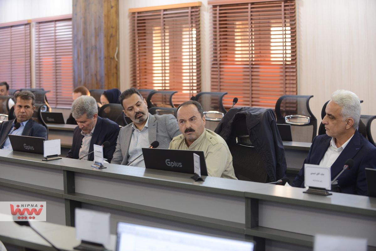 نشست بررسی وضعیت طرح های پتروشیمی مستقر در کنگان و منطقه ویژه انرژی پارس  3