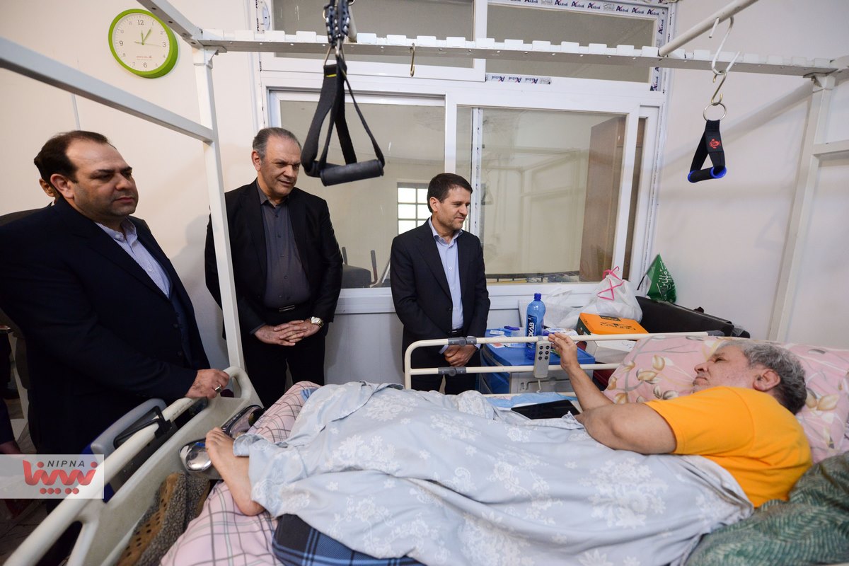 بازدید مدیرعامل شرکت ملی صنایع پتروشیمی از آسایشگاه ثارالله 10