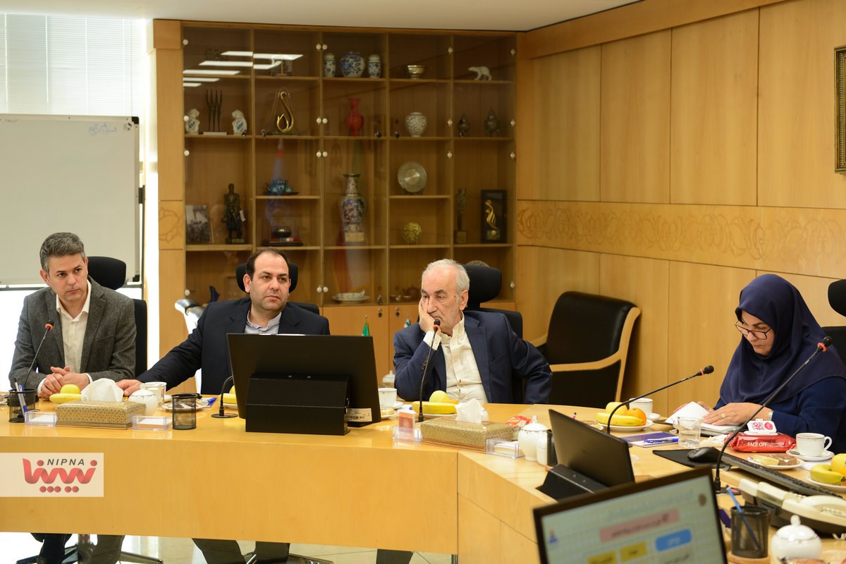 نشست صمیمی مدیران عامل ادوار شرکت ملی صناییع پتروشیمی 21