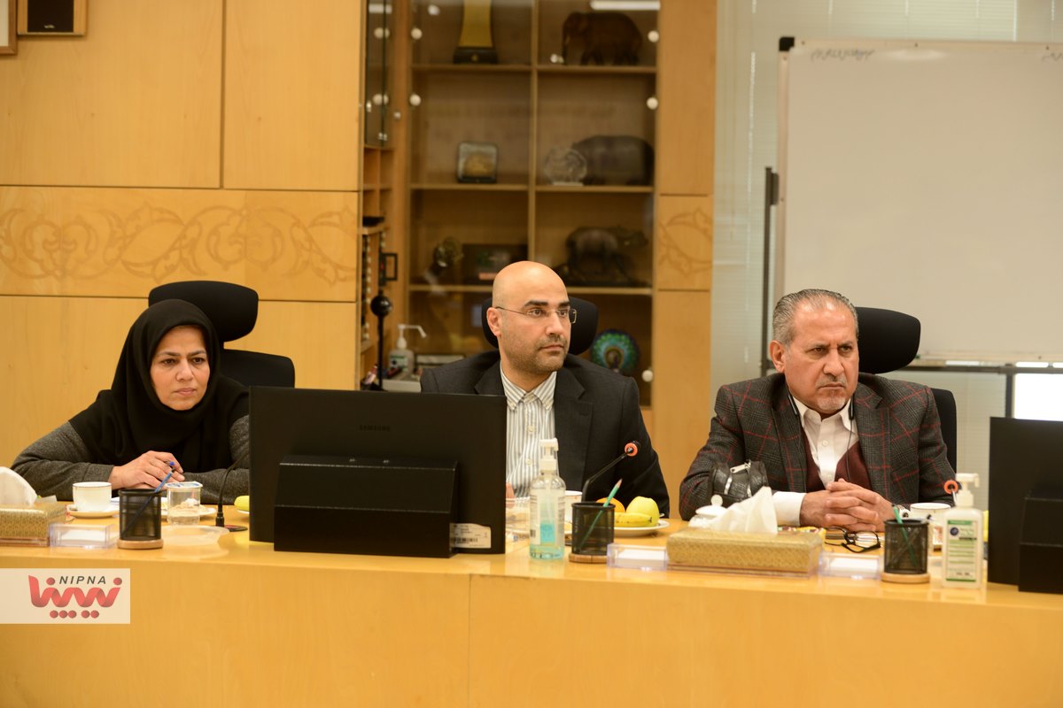 نشست هم اندیشی شصت سالگی صنعت پتروشیمی با حضور معاون وزیر نفت و مدیرعامل شرکت ملی صنایع پتروشیمی 22