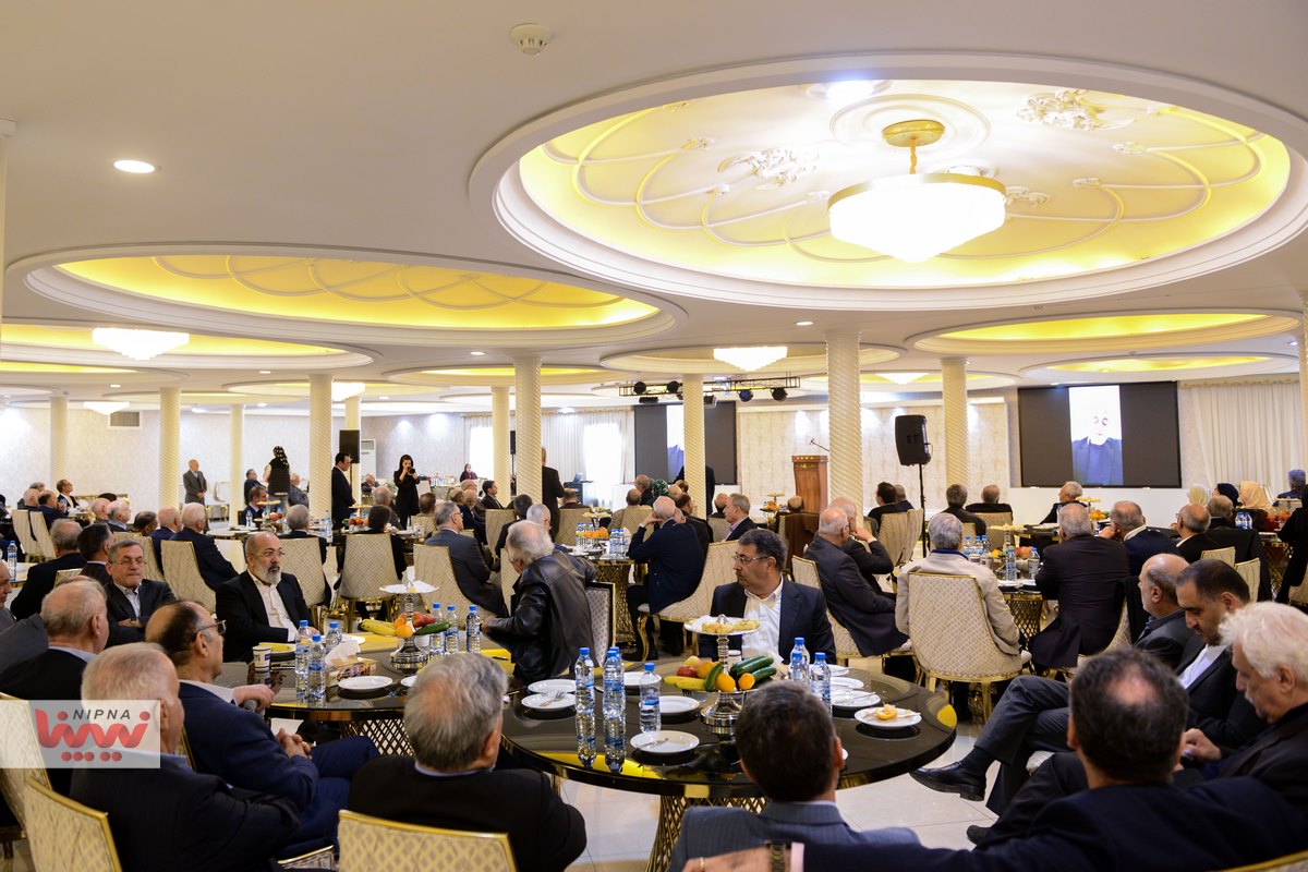 مراسم تقدیر از پیشکسوتان صنعت پتروشیمی 25