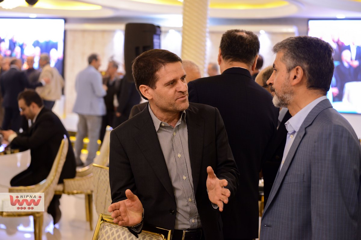 مراسم تقدیر از پیشکسوتان صنعت پتروشیمی 32