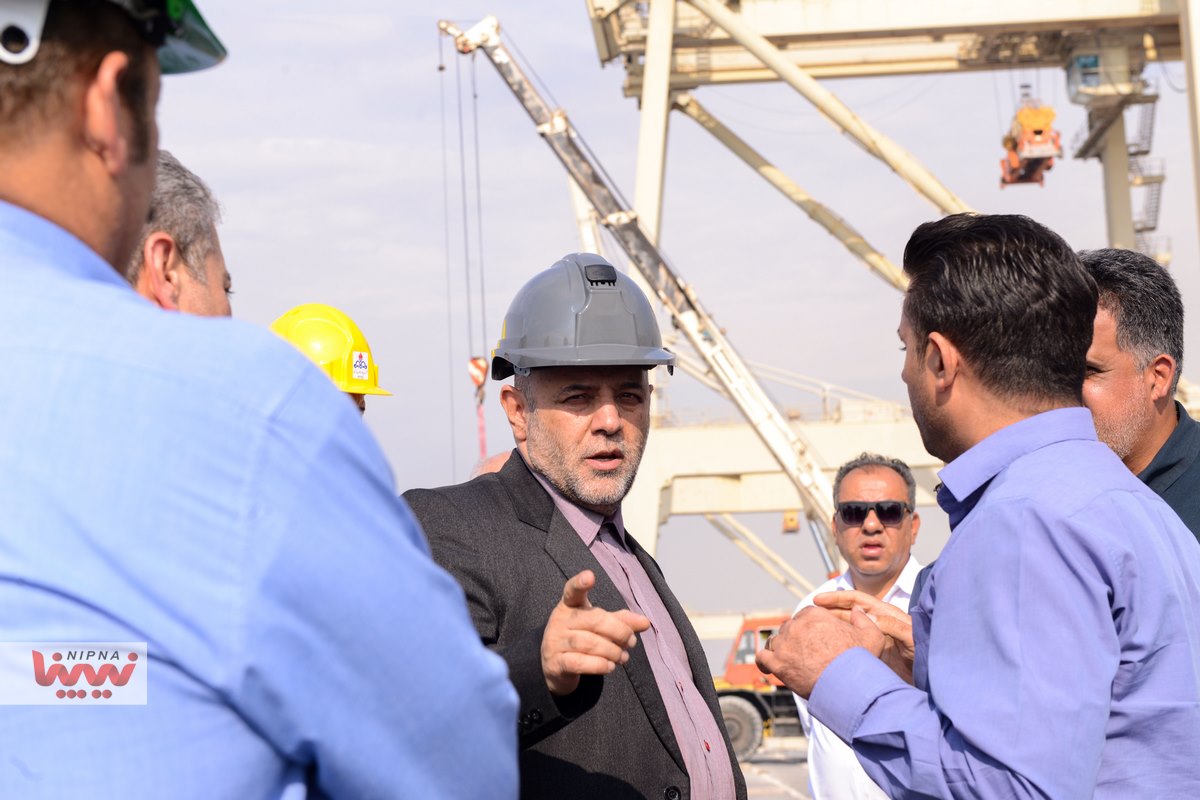 بازدید میدانی سرپرست مدیریت کنترل تولید شرکت ملی صنایع پتروشیمی از آخرین وضعیت پیشرفت اجرای پروژه های اسکله 12،11،10،9،8،7 و اسکله های 16 و 17 عسلویه 5