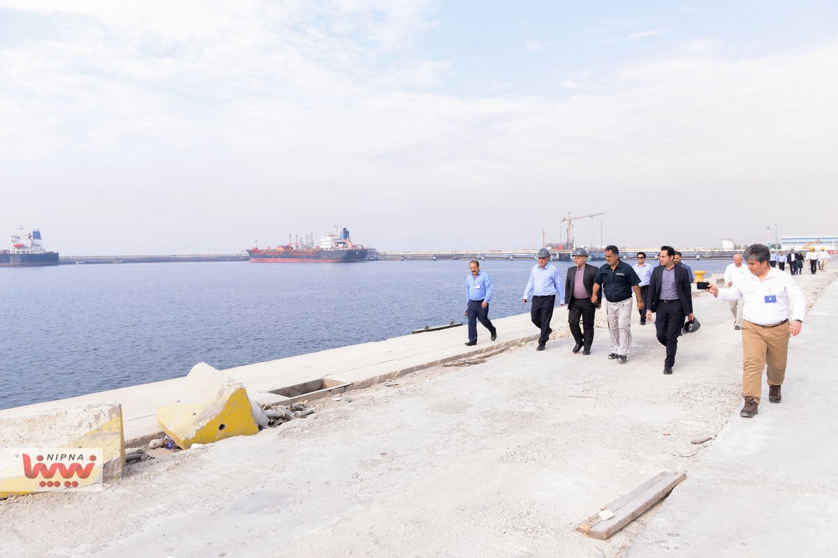 بازدید میدانی سرپرست مدیریت کنترل تولید شرکت ملی صنایع پتروشیمی از آخرین وضعیت پیشرفت اجرای پروژه های اسکله 12،11،10،9،8،7 و اسکله های 16 و 17 عسلویه 11