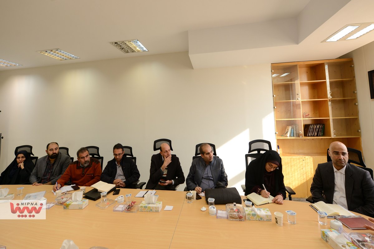 نشست تخصصی راهکارهای استفاده از SNG در صنعت پتروشیمی با حضور معاون وزیر نفت و مدیرعامل شرکت ملی صنایع پتروشیمی 9