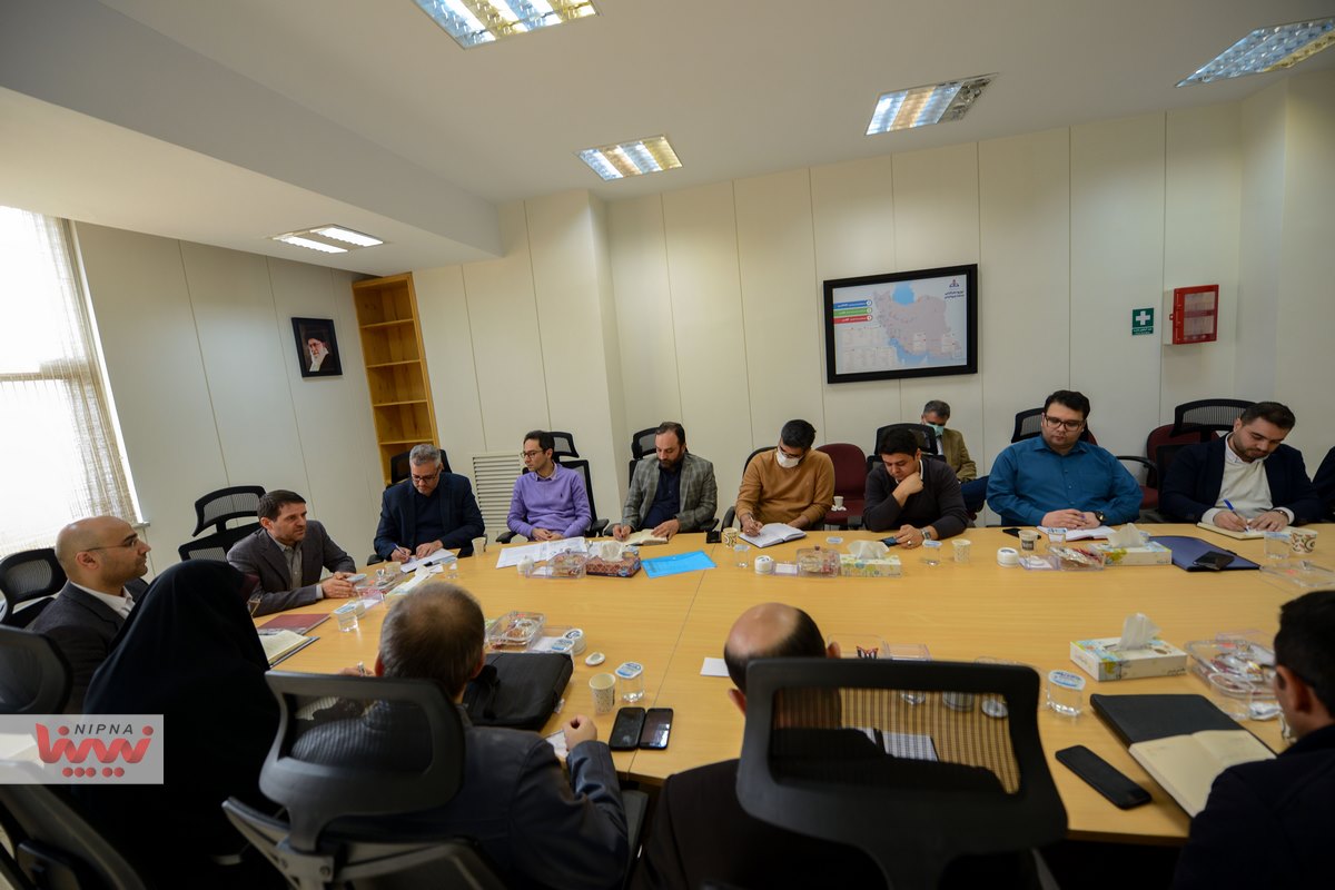 نشست تخصصی راهکارهای استفاده از SNG در صنعت پتروشیمی با حضور معاون وزیر نفت و مدیرعامل شرکت ملی صنایع پتروشیمی 11