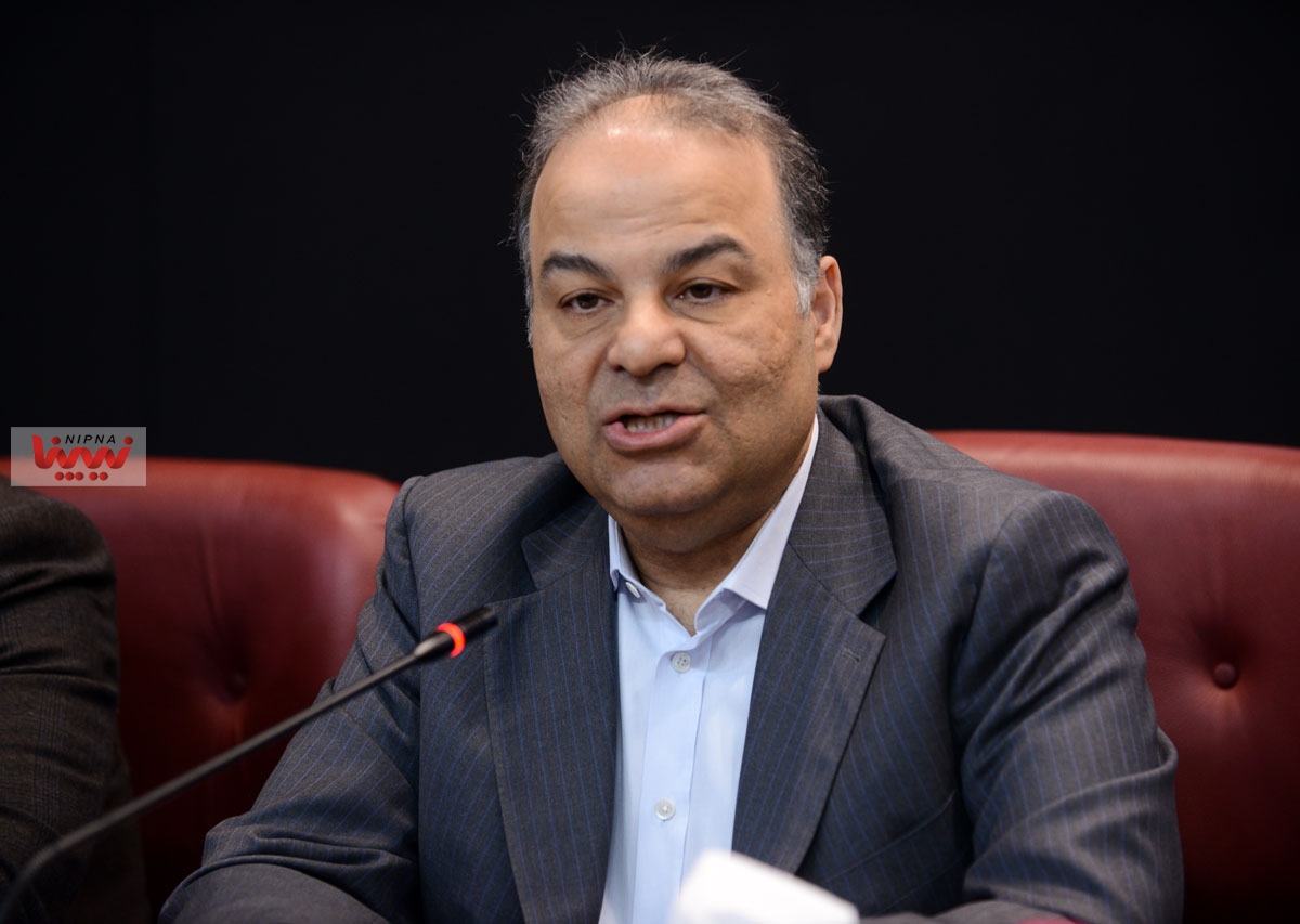 بررسی مشکلات فعالان اقتصادی در حوزه صنایع پتروشیمی 13