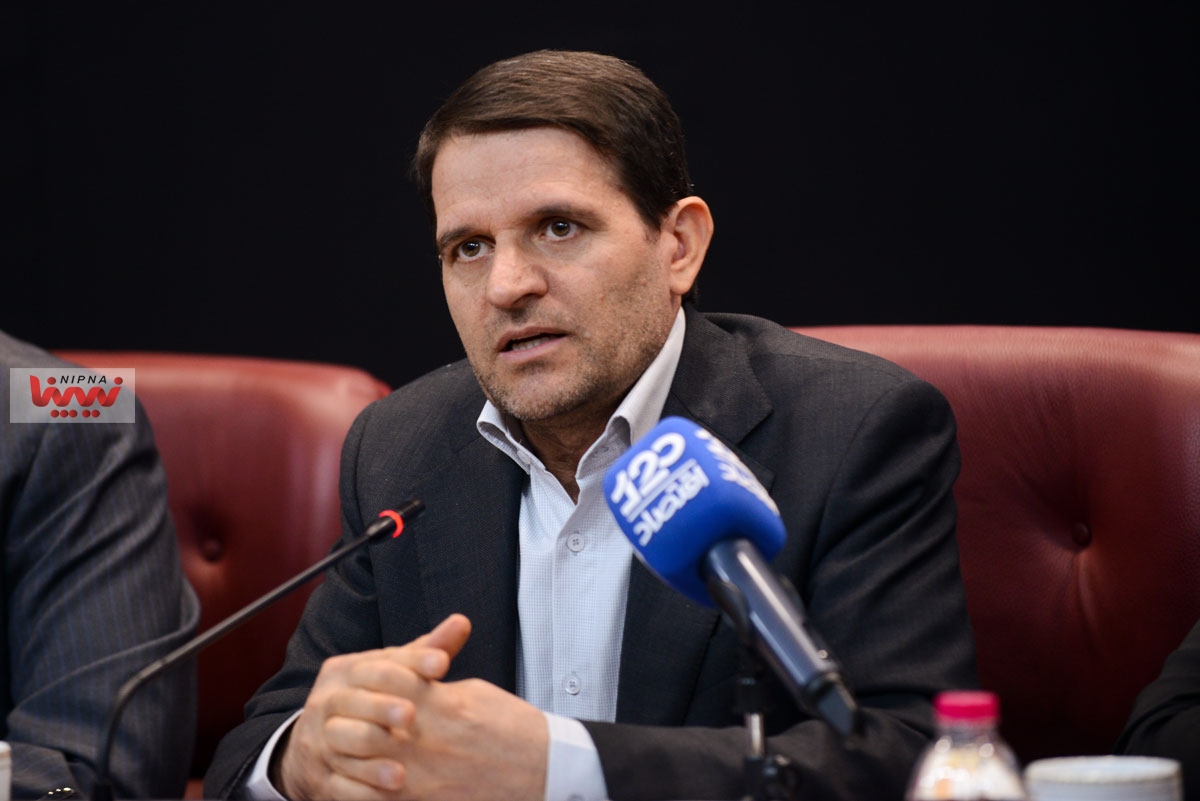 بررسی مشکلات فعالان اقتصادی در حوزه صنایع پتروشیمی 19