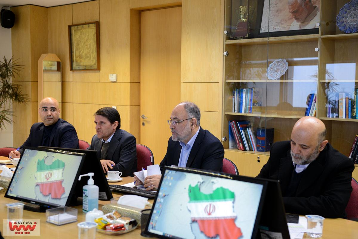 دیدار استاندار کرمانشاه با معاون وزیر نفت و مدیرعامل شرکت ملی صنایع پتروشیمی 4