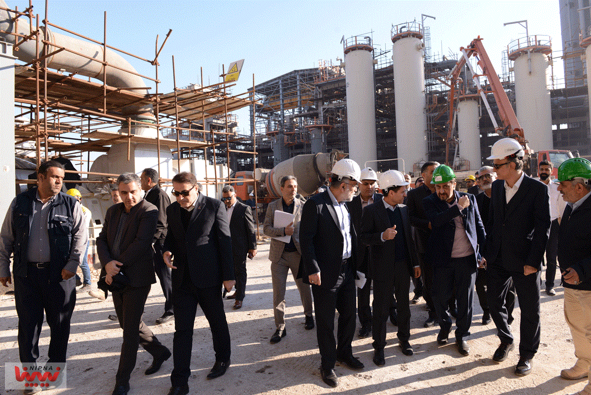 بازدید حسن عباس زاده معاون وزیر نفت و مدیرعامل شرکت ملی صنایع پتروشیمی از طرح پتروشیمی سلمان فارسی 12