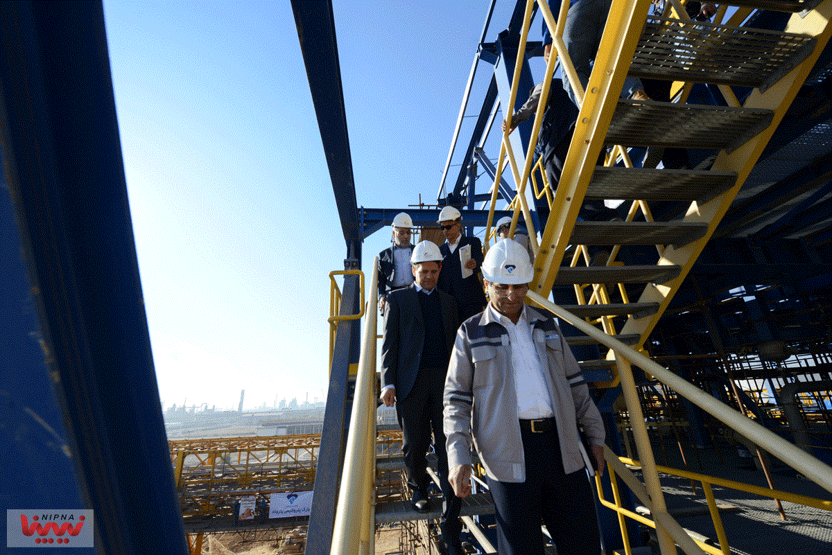 بازدید حسن عباس زاده معاون وزیر نفت و مدیرعامل شرکت ملی صنایع پتروشیمی از پارک پتروشیمی پتروناد 17