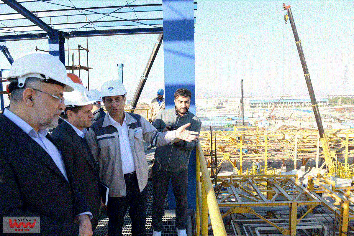 بازدید حسن عباس زاده معاون وزیر نفت و مدیرعامل شرکت ملی صنایع پتروشیمی از پارک پتروشیمی پتروناد 18